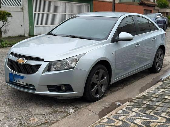 CHEVROLET CRUZE 1.8 LT SPORT6 16V FLEX 4P AUTOMÁTICO CHEVROLET CRUZE 1.8 LT SPORT6 16V FLEX 4P AUTOMÁTICO